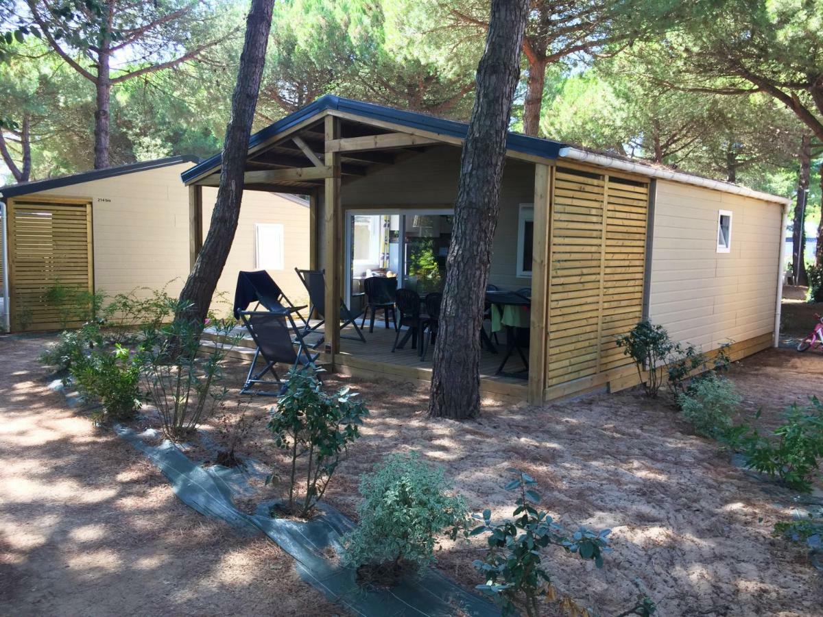 Camping Le Suroit 勒布瓦普拉热雷 外观 照片